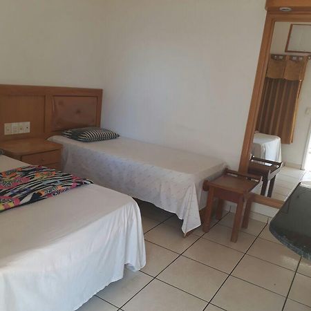Pluma Hotel Jaru Buitenkant foto